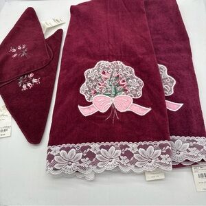 NWT Vtg Embroidered JC Penny's Home Collection Bath Towels Set of 4 Burgundy
